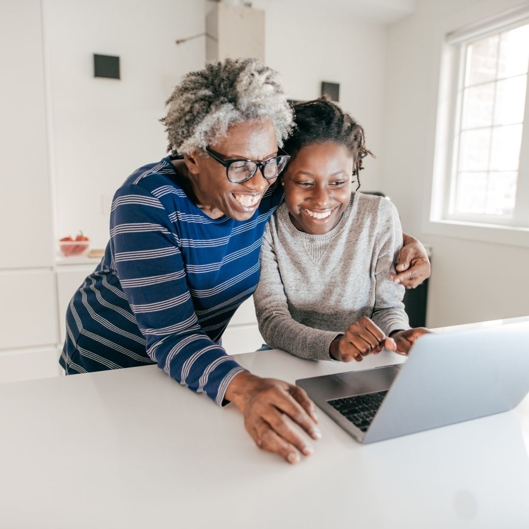 Canadian Parents and Grandparents Program opens for applications